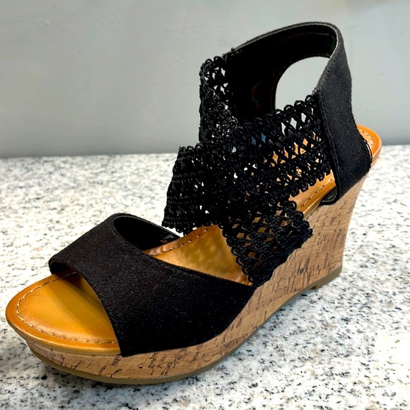 W Not ? Wedge Heels - Picture 1 of 7